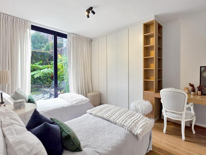 2 Bedroom Property for Sale in Camps Bay Western Cape
